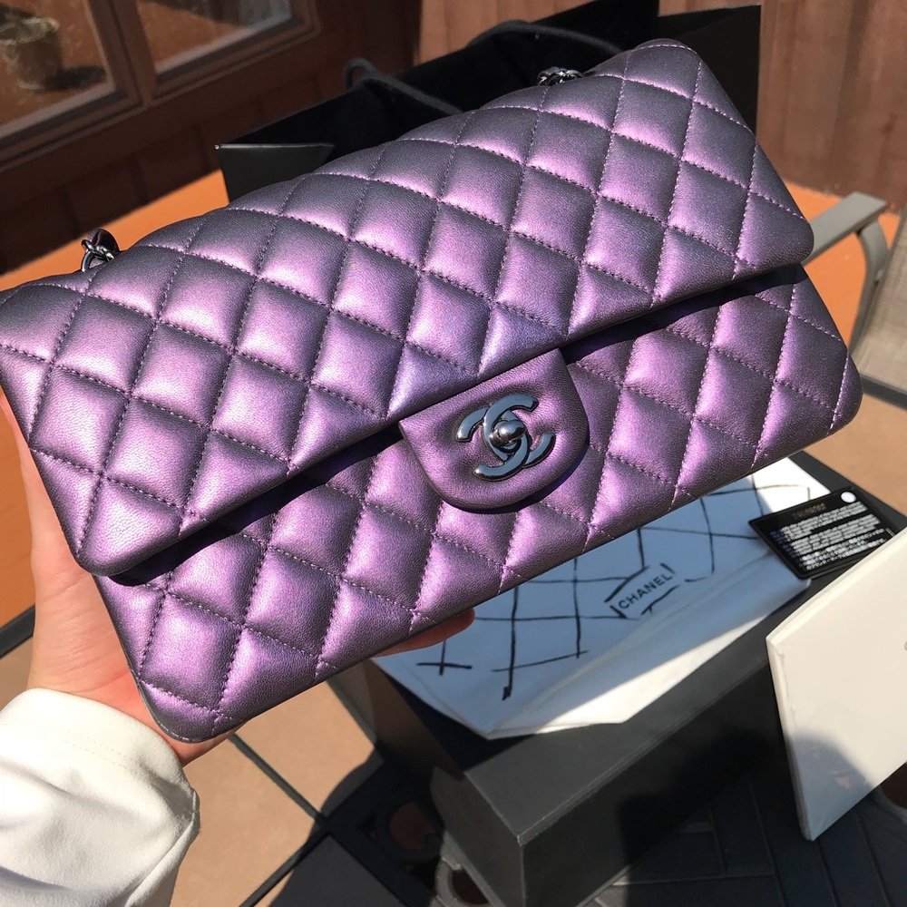 ❌SOLD❌ Chanel Metallic Purple Iridescent Flap - Picture 2 of 8